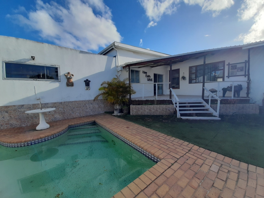 3 Bedroom Property for Sale in Cambridge West Eastern Cape